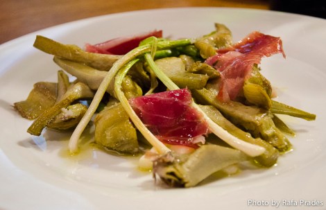 Alcachofas con ajetes y jamón - Gastrobar Solana 4 (Tolosa)